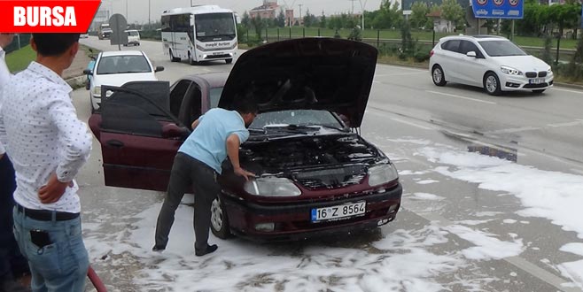 Seyir halindeyken alev aldı