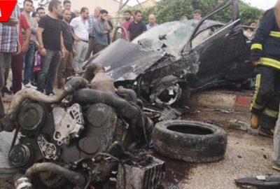 Ehliyetsiz sürücü arabayı hurdaya çevirdi