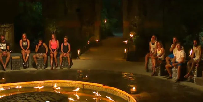 Finale günler kala adaya veda etti! Gözyaşlarına boğuldu