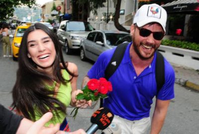 Sinan Akçıl: Aşkımızı doya doya yaşayalım