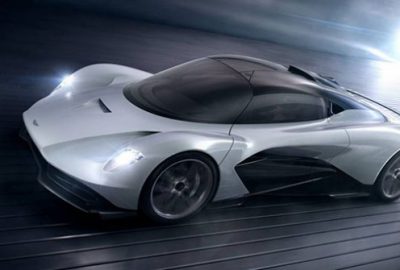 James Bond’un yeni arabası 