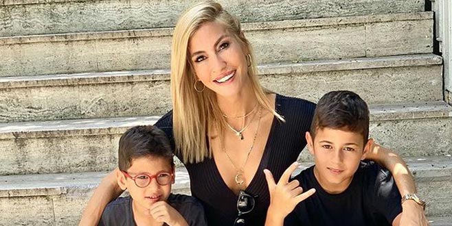 Çağla’nın annelik saadeti