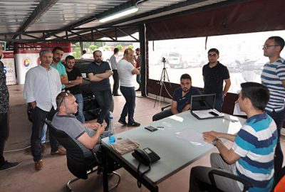 İkinci el satıcıları sınavda ter döktü