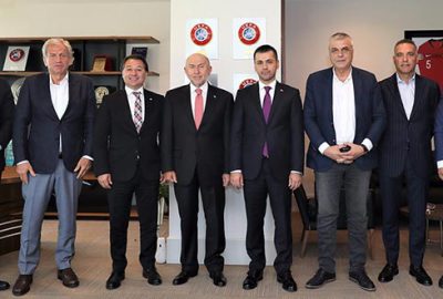 Mestan Özdemir’i ziyaret etti 