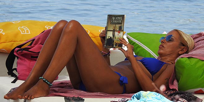 Ünlü şarkıcı İstanbul’u terk etti: Emekli oldum