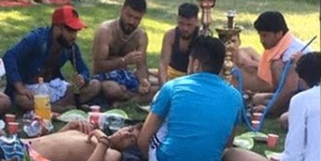 Bursalı şarkıcının Suriyeli paylaşımı sosyal medyayı salladı!