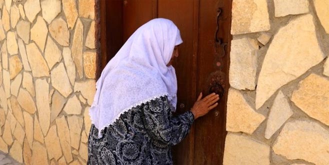 Esrarengiz kapılar! Misafiri görmeden cinsiyetini anlıyorlar