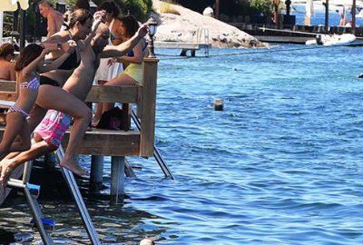 Aile boyu deniz keyfi