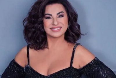 ‘Yansın buralar’ deyip bikinili pozunu paylaştı!