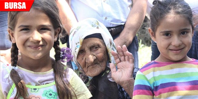 119. yaşını sürpriz doğum günüyle kutladı