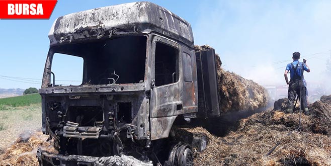 Saman yüklü tır küle döndü