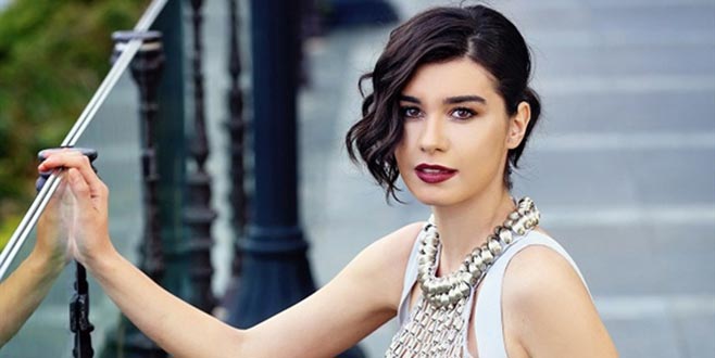 Burcu yeni neslin Türkan Şoray’ı