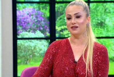 Yeliz Yeşimen’den tartışma yaratan jakuzi pozu!