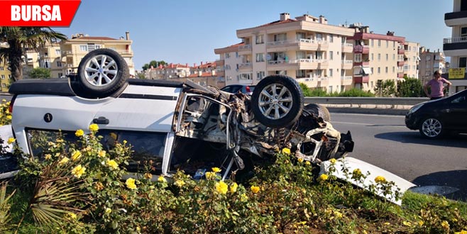 Kontrolden çıkan araç takla attı Kontrolden çıkan araç takla attı