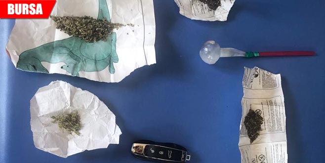 Otomobilin anahtarlarını çalan hırsızın evinden uyuşturucu çıktı
