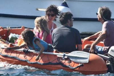 Ünlü oyuncu 13 yıldır teknede yaşıyor