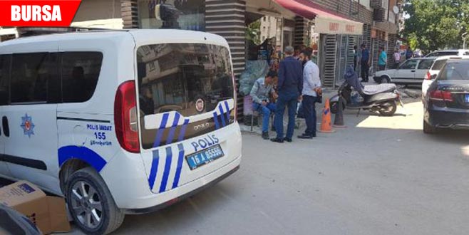 İskambil oynadığı arkadaşını bıçakladı