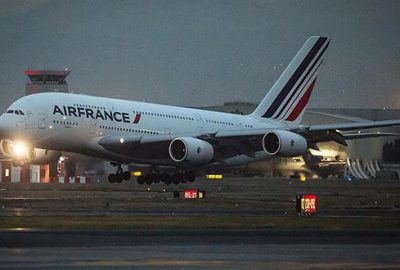 Fransa uçak biletinden çevre için vergi alacak