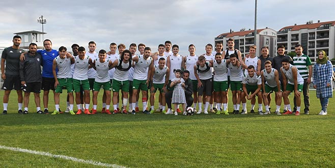 Zeynep ilaç bekliyor