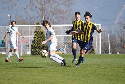 İmzaya gelin bakalım gençler