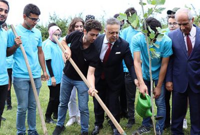 İhracatçılardan Demokrasi ve Milli Birlik Fidanlığı