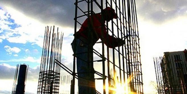 Ciro her alanda arttı inşaatta düştü