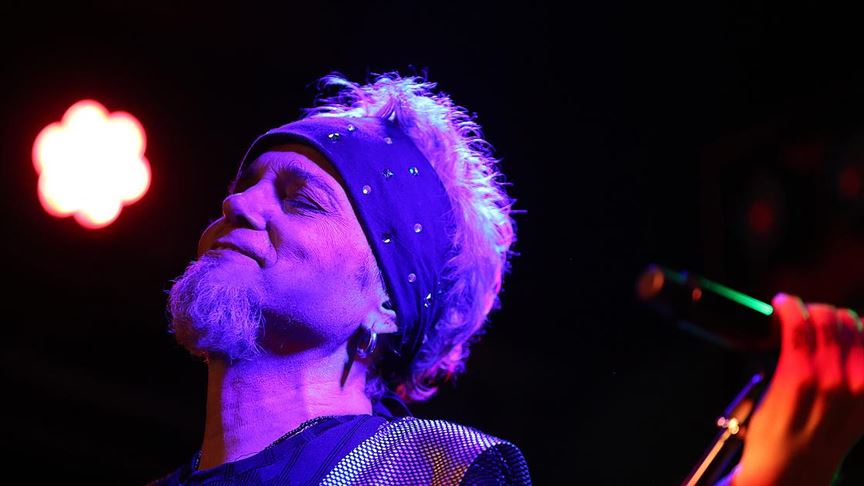 Müziğin ‘tutku’lu ismi: Harun Kolçak Müziğin ‘tutku’lu ismi: Harun Kolçak