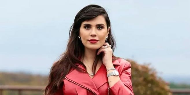 Fazla kilolarını veren Şükran Ovalı, mayolu pozuyla nefes kesti