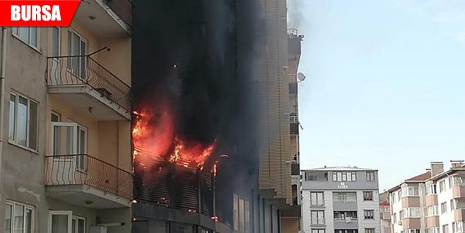 AVM’de çıkan yangında zarar gören dairelerin zararları karşılanacak