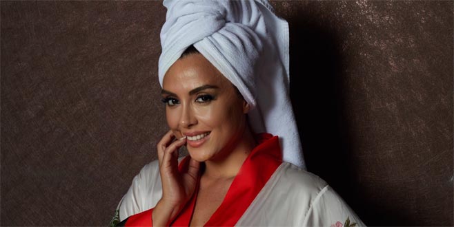 Aslı’yı terleten klip