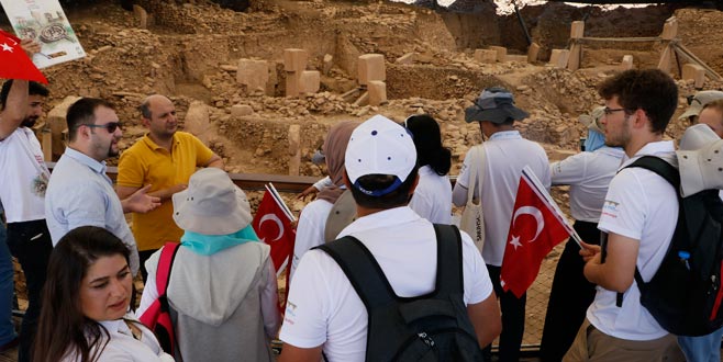 Yabancı öğrenciler Göbeklitepe’de Yabancı öğrenciler Göbeklitepe’de