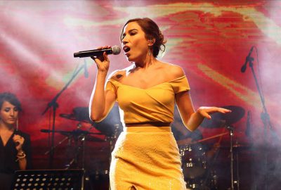 Şarkıcı Burcu Güneş: ‘Biz kraliçeyiz’ diyenler ortamı yozlaştırdı