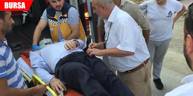 Yolun karşısına geçmek isterken otomobilin çarpmasıyla ağır yaralandı