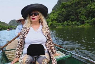 Kıyafetine eleştiri yağmuru! Takipçileri tepki gösterdi…