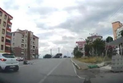 Trafikte hata kaza getirdi: 1 ağır yaralı