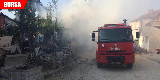 Bahçedeki yangın korkuttu