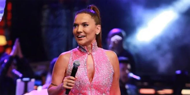 Demet Akalın, konser gelirini Mehmetçik Vakfı’na bağışladı