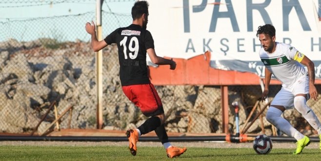 Timsah’tan tatsız prova