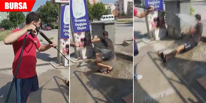 Sıcak havada bunalınca soluğu oto yıkamacıda aldı