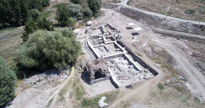 Tandırlar ve döşemeler Keykubadiye Sarayı’na ışık tutacak Anadolu Selçuklu Sultanı 1. Alaeddin Keykubad tarafından Kayseri'de yaptırılan Keykubadiye
