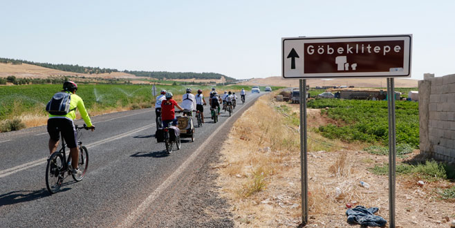‘Küçük 1 aile’ Göbeklitepe’de ‘Küçük 1 aile’ Göbeklitepe’de