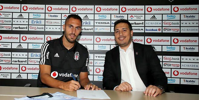 Victor Ruiz resmen Beşiktaş’ta