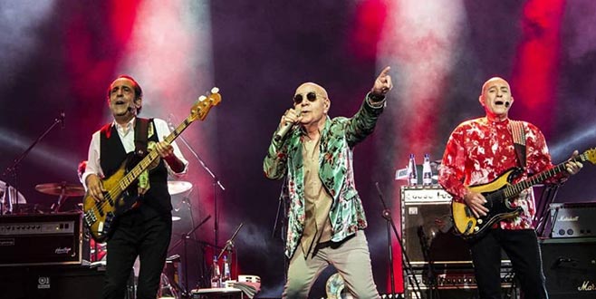 Ceketimle yaktım ortalığı!