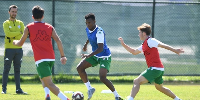 Shehu bomba gibi döndü