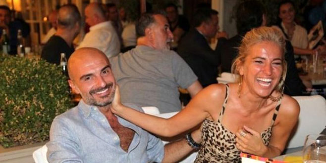 Ünlü sunucu Burcu Esmersoy eşinden boşanıyor