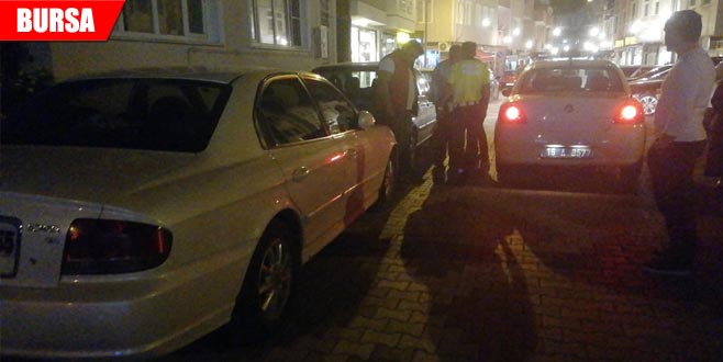 İki araca çarpıp kaçtı