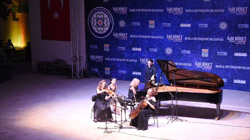 Piyanist İdil Biret Muğla’da konser verdi Piyanist İdil Biret Muğla’da konser verdi
