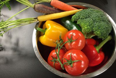 ‘Meyve ve sebzeleri pestisitten arındırmak için karbonatlı su’