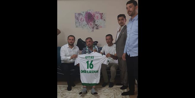 Bursasporlu taraftarlardan gazi Ömür karaman’a ziyaret