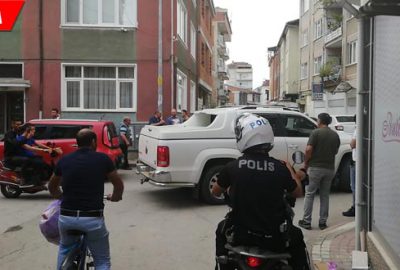 Silah sesinin ardından sokağa döküldüler